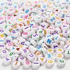 Kirjainhelmet, koko 7 mm, aukon koko 1,2 mm, ca. 1500 kpl, valkoinen, 200 g/ 1 pkt