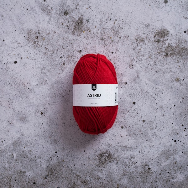 Astrid Ullgarn 50 g X-mas Red Järbo