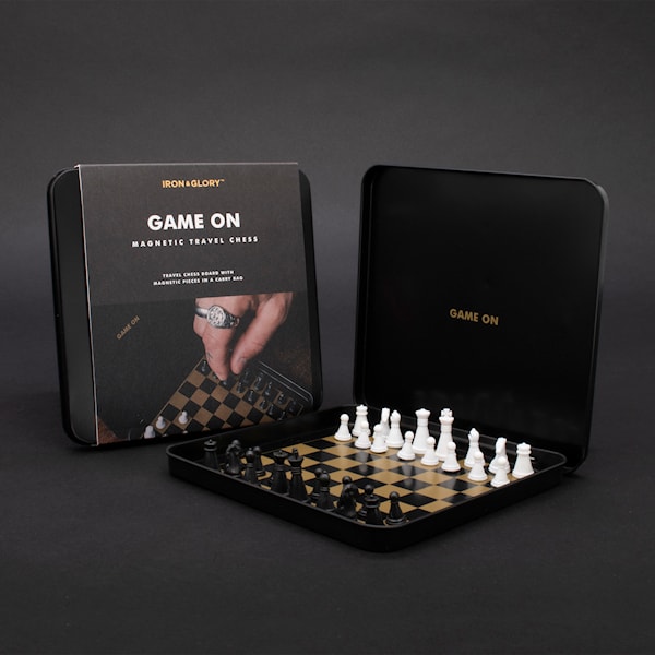 Schack Game On Iron & Glory