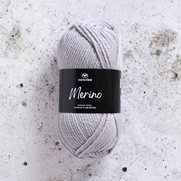 Merino 50g Grey Gigabyte (02) Svarta Fåret