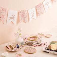 Broderi Vimpel med hare sett