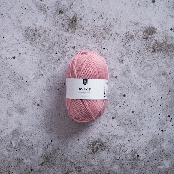 Astrid Ullgarn 50 g Light old rose Järbo