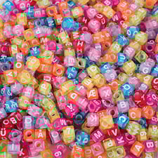 Kirjain- ja numerohelmet 6 x 6 mm 1 000 kpl läpinäkyvä Playbox