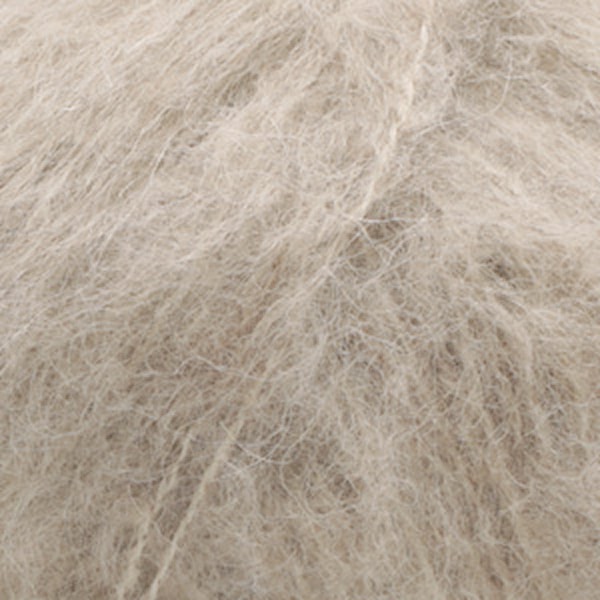 Drops Melody Uni Colour Lanka Alpakkasekoitus 50g Beige 15