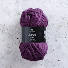 Merino Mega Merino garn 100 gr Crushed Currant 402 Svarta Fåret