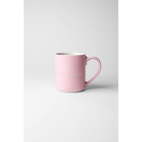 Design House Stockholm Astrid Lindgren Mugg Hur Mycket Feber Har Du? 35 cl Rosa